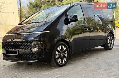 Мінівен Hyundai Staria 2021 в Дніпрі