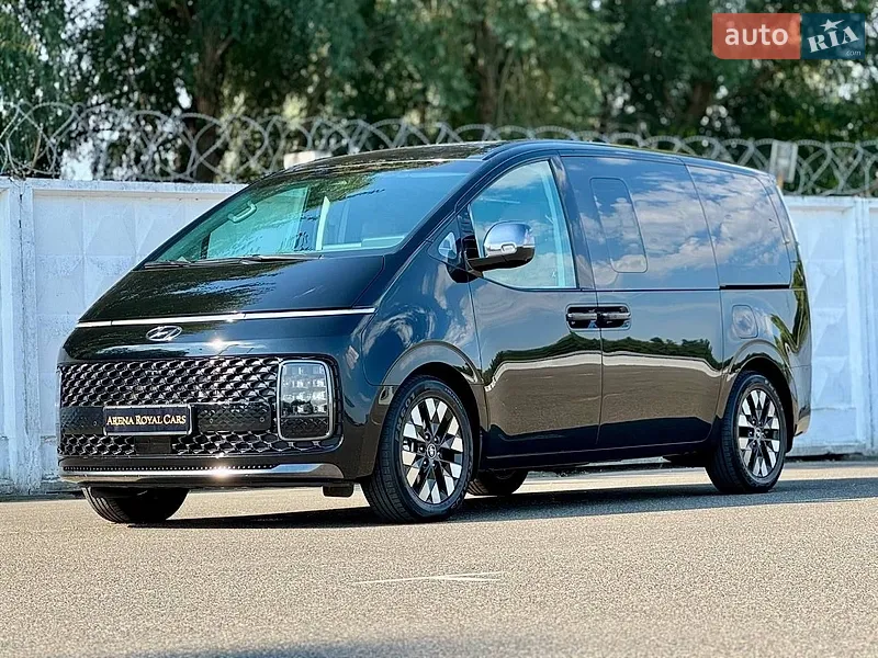 Hyundai Staria 2021