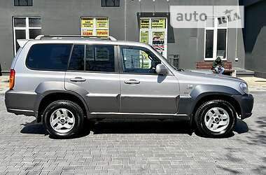 Внедорожник / Кроссовер Hyundai Terracan 2003 в 