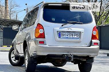 Внедорожник / Кроссовер Hyundai Terracan 2003 в 