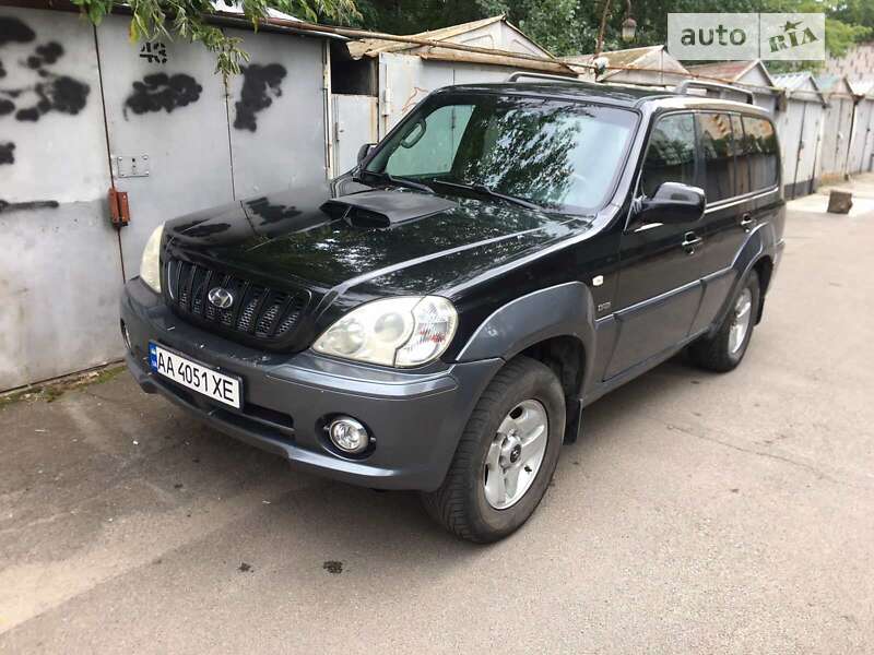 Позашляховик / Кросовер Hyundai Terracan 2003 в Києві