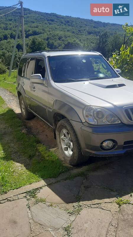 Позашляховик / Кросовер Hyundai Terracan 2003 в Великому Березному