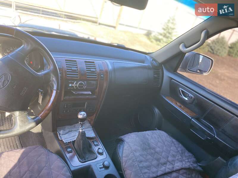 Внедорожник / Кроссовер Hyundai Terracan 2002 в Тальном