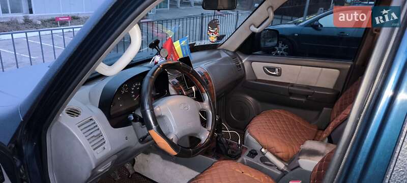 Внедорожник / Кроссовер Hyundai Terracan 2004 в Запорожье
