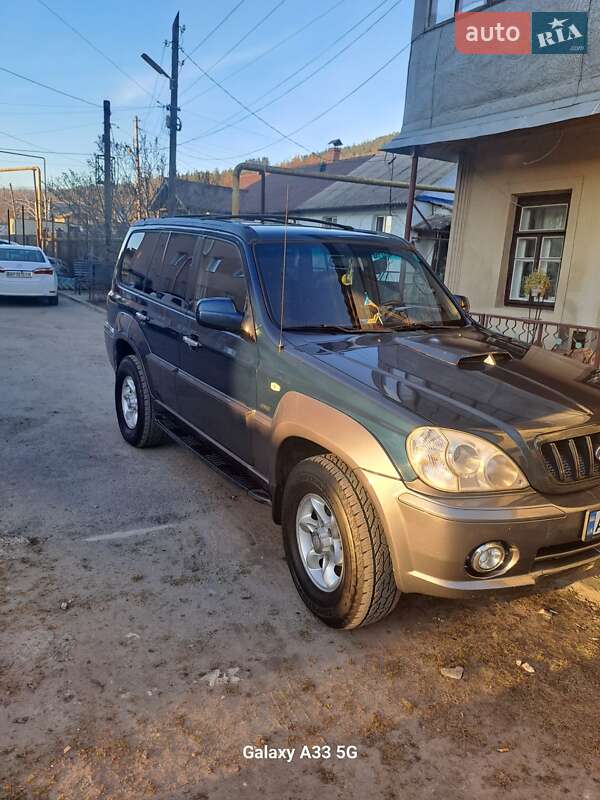 Внедорожник / Кроссовер Hyundai Terracan 2002 в Могилев-Подольске