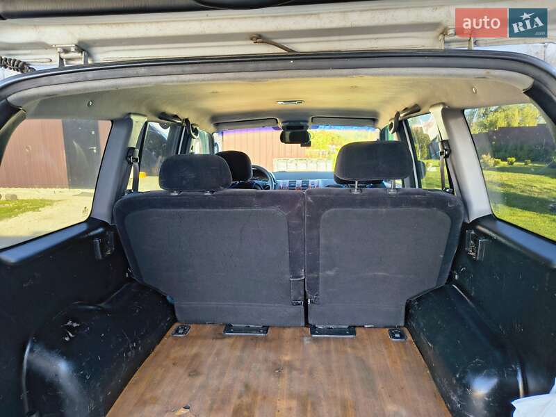 Позашляховик / Кросовер Hyundai Terracan 2002 в Дніпрі