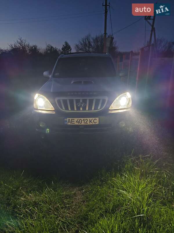 Позашляховик / Кросовер Hyundai Terracan 2002 в Дніпрі