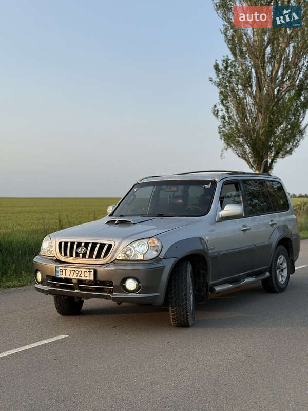 Внедорожник / Кроссовер Hyundai Terracan 2003 в Бобринце
