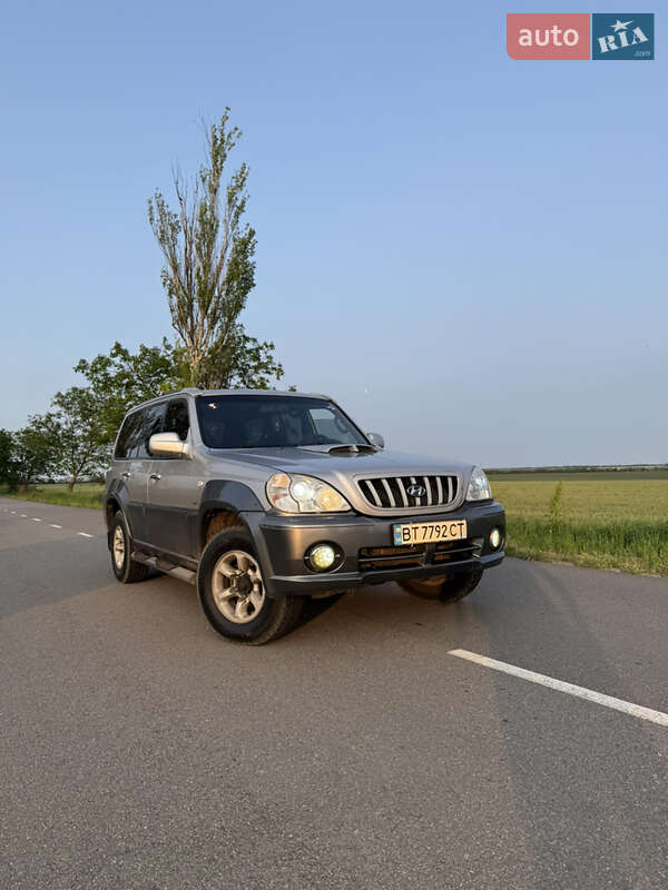 Внедорожник / Кроссовер Hyundai Terracan 2003 в Бобринце