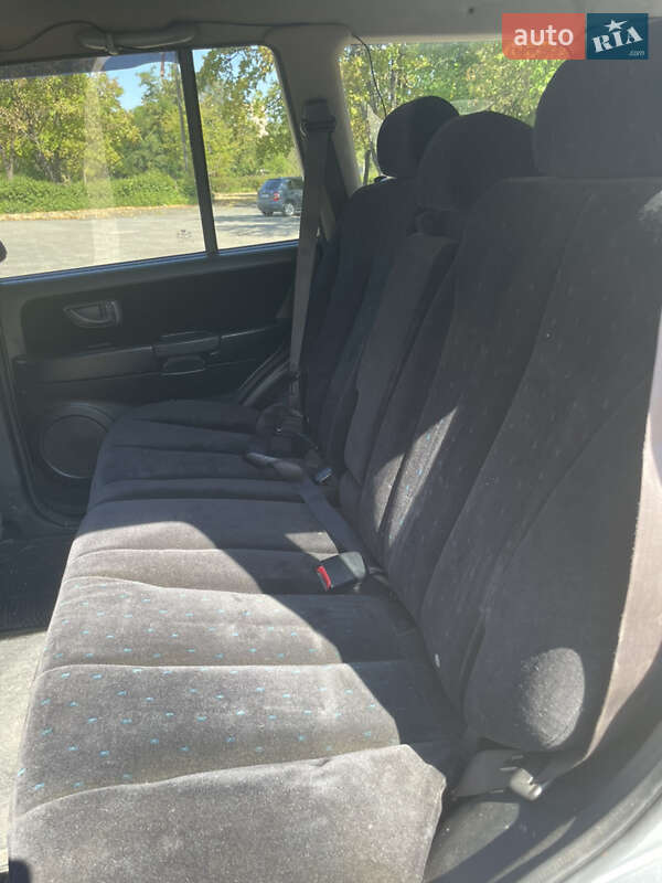Внедорожник / Кроссовер Hyundai Terracan 2003 в Кривом Роге