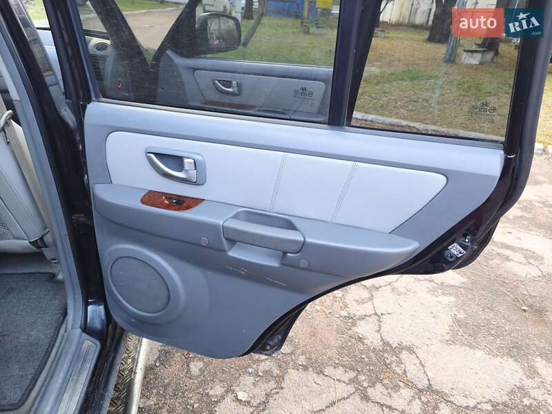 Внедорожник / Кроссовер Hyundai Terracan 2004 в Чернигове