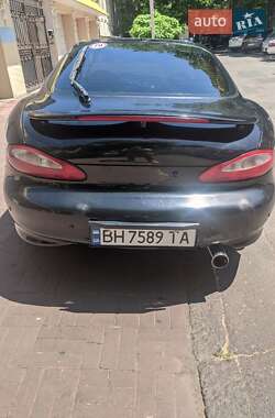 Купе Hyundai Tiburon 1996 в 