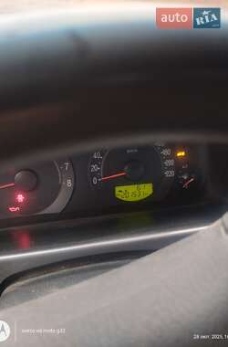 Минивэн Hyundai Trajet 2007 в 