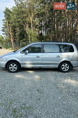 Минивэн Hyundai Trajet 2006 в 