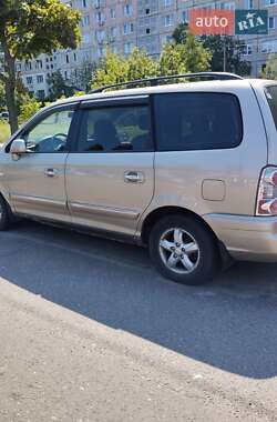 Минивэн Hyundai Trajet 2005 в 