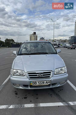 Минивэн Hyundai Trajet 2006 в Киеве