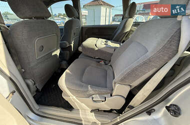 Минивэн Hyundai Trajet 2006 в 