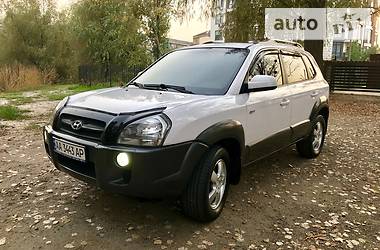 Позашляховик / Кросовер Hyundai Tucson 2007 в Києві