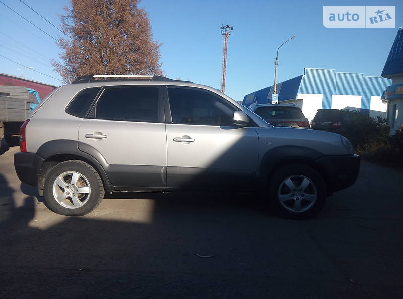 Позашляховик / Кросовер Hyundai Tucson 2006 в Лебедині