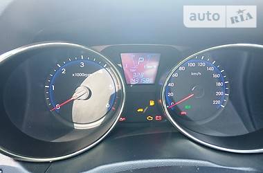 Позашляховик / Кросовер Hyundai Tucson 2011 в 