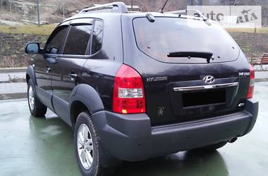 Позашляховик / Кросовер Hyundai Tucson 2011 в Умані