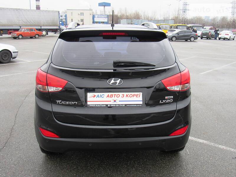 Позашляховик / Кросовер Hyundai Tucson 2011 в Києві