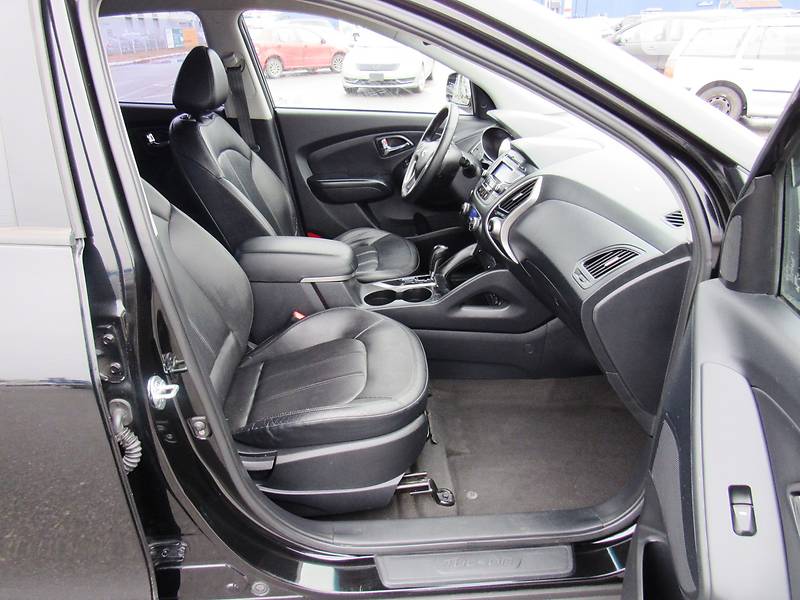 Позашляховик / Кросовер Hyundai Tucson 2011 в Києві