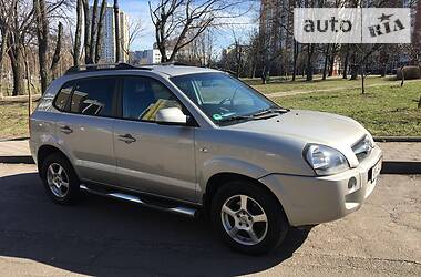 Позашляховик / Кросовер Hyundai Tucson 2008 в 