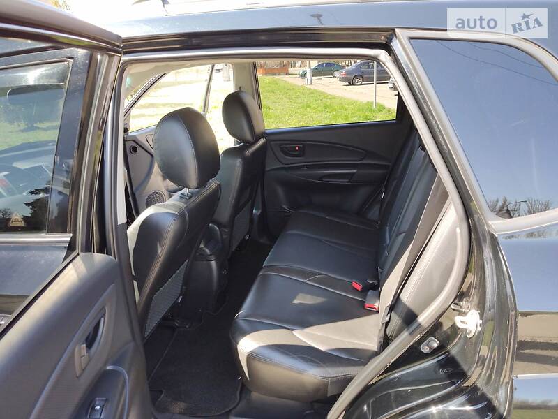 Позашляховик / Кросовер Hyundai Tucson 2007 в Кривому Розі фото 36 Позашляховик / Кросовер Hyundai Tucson 2007 в Кривому Розі