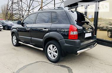 Позашляховик / Кросовер Hyundai Tucson 2011 в 