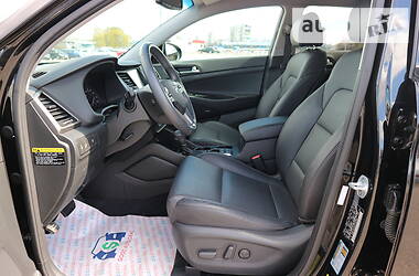 Внедорожник / Кроссовер Hyundai Tucson 2018 в 