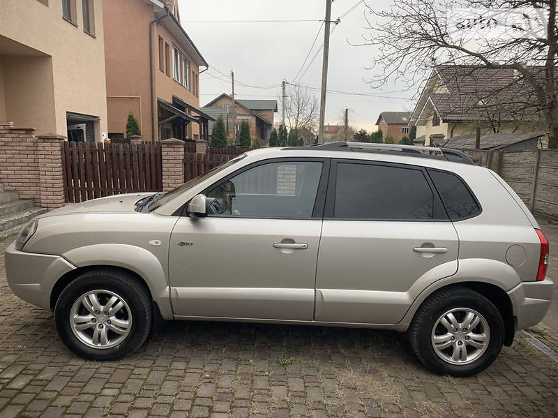 Позашляховик / Кросовер Hyundai Tucson 2008 в Івано-Франківську