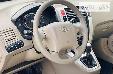 Позашляховик / Кросовер Hyundai Tucson 2008 в 
