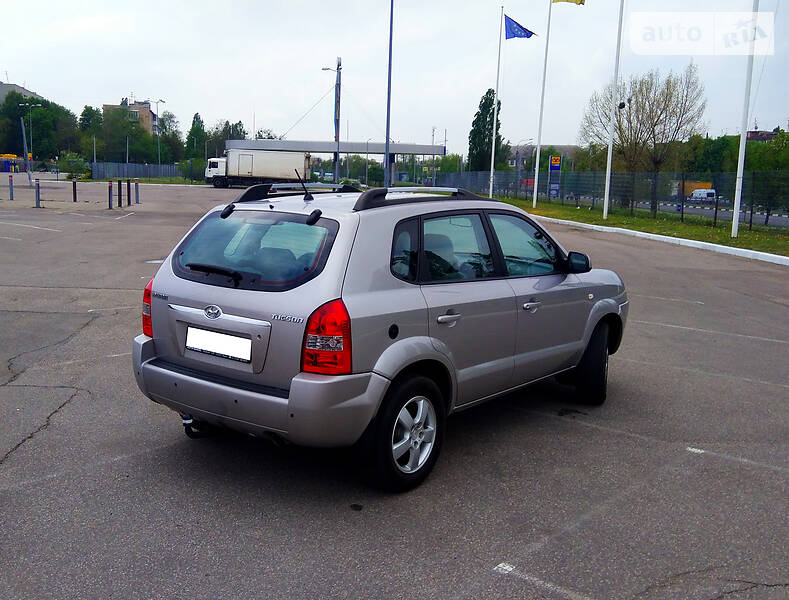 Позашляховик / Кросовер Hyundai Tucson 2004 в Харкові