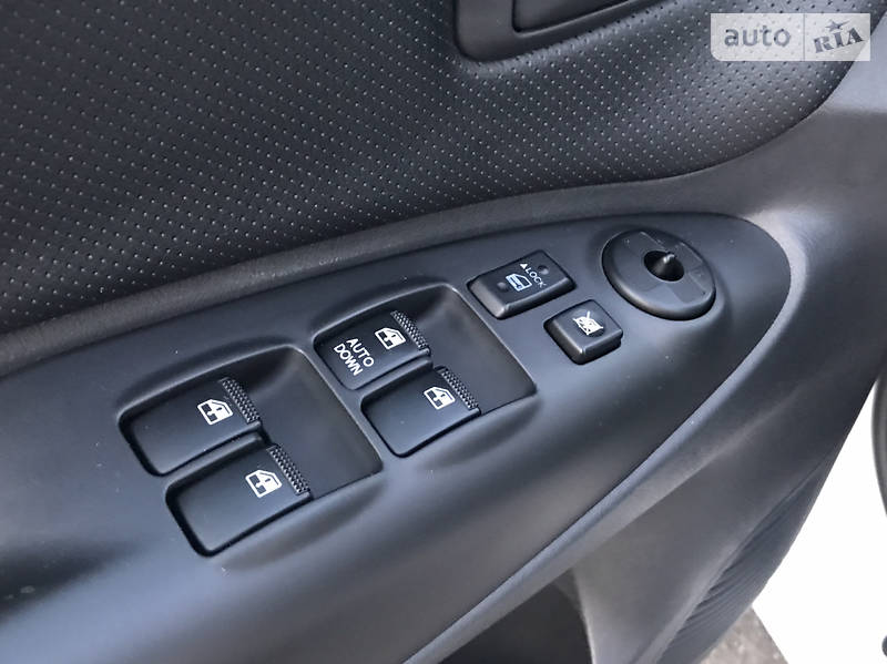 Позашляховик / Кросовер Hyundai Tucson 2009 в Києві