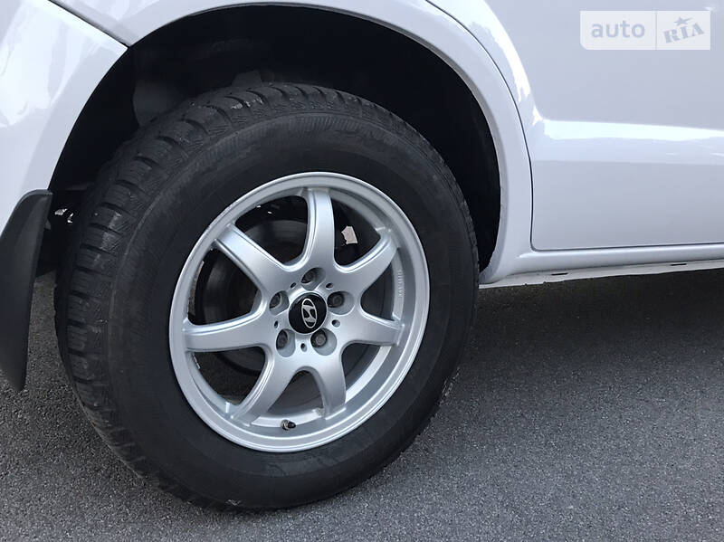 Позашляховик / Кросовер Hyundai Tucson 2009 в Києві