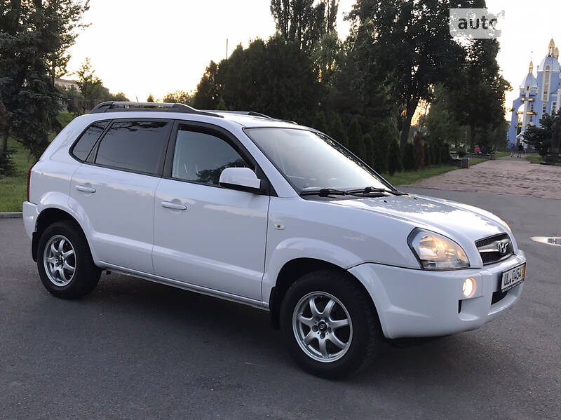 Позашляховик / Кросовер Hyundai Tucson 2009 в Києві