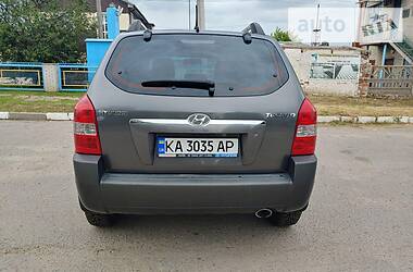 Позашляховик / Кросовер Hyundai Tucson 2008 в 