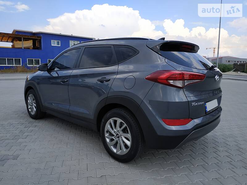 Внедорожник / Кроссовер Hyundai Tucson 2016 в Киеве