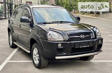 Позашляховик / Кросовер Hyundai Tucson 2012 в 