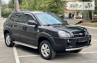 Позашляховик / Кросовер Hyundai Tucson 2012 в 