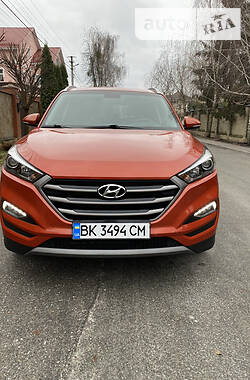 Внедорожник / Кроссовер Hyundai Tucson 2015 в Киеве