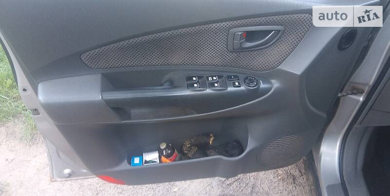 Позашляховик / Кросовер Hyundai Tucson 2006 в Лебедині