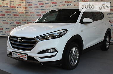 Позашляховик / Кросовер Hyundai Tucson 2015 в Києві