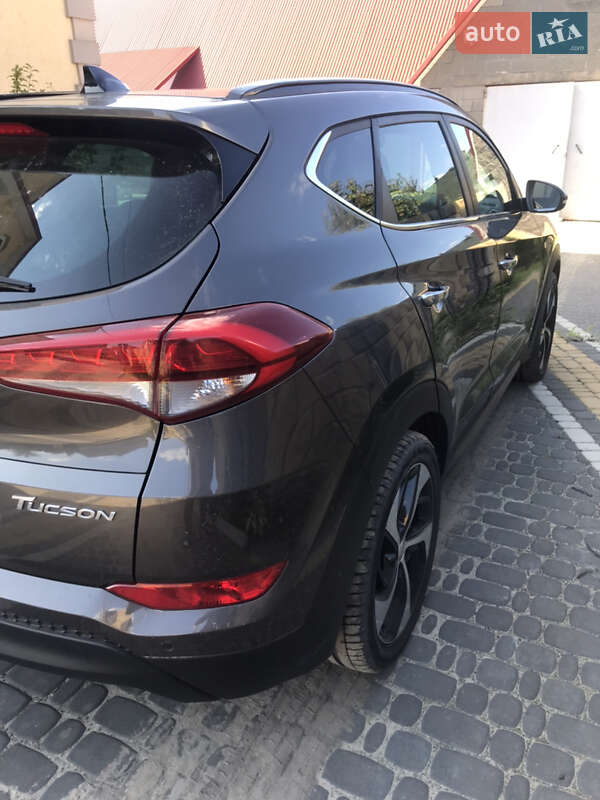 Внедорожник / Кроссовер Hyundai Tucson 2016 в Камне-Каширском