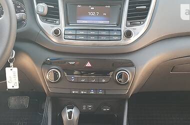Позашляховик / Кросовер Hyundai Tucson 2016 в Городку