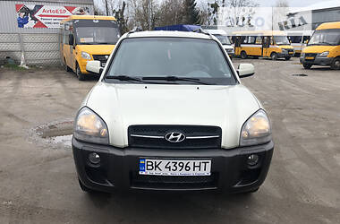 Внедорожник / Кроссовер Hyundai Tucson 2004 в Житомире