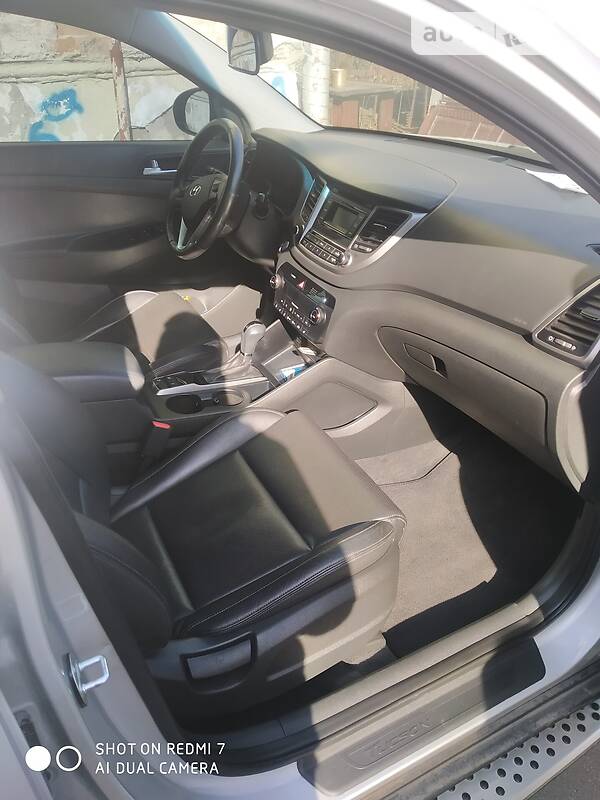 Внедорожник / Кроссовер Hyundai Tucson 2015 в Запорожье