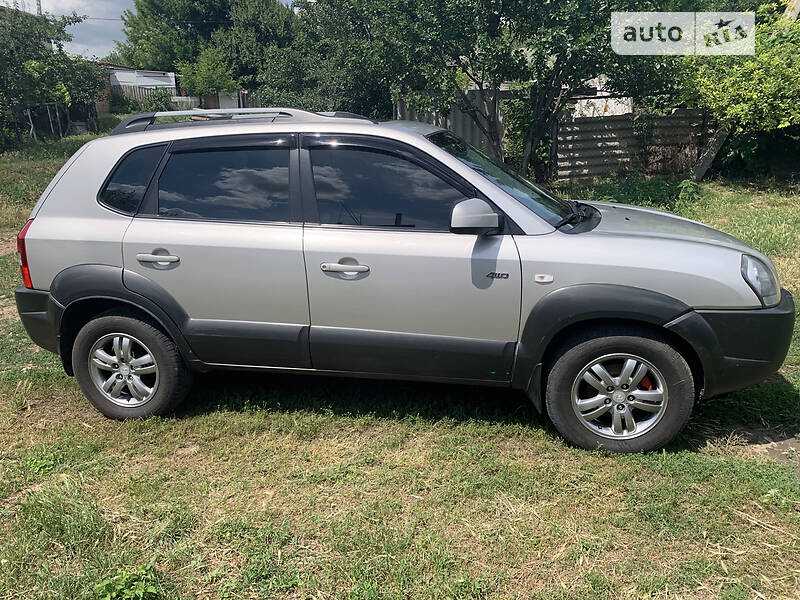 Позашляховик / Кросовер Hyundai Tucson 2007 в Солоному
