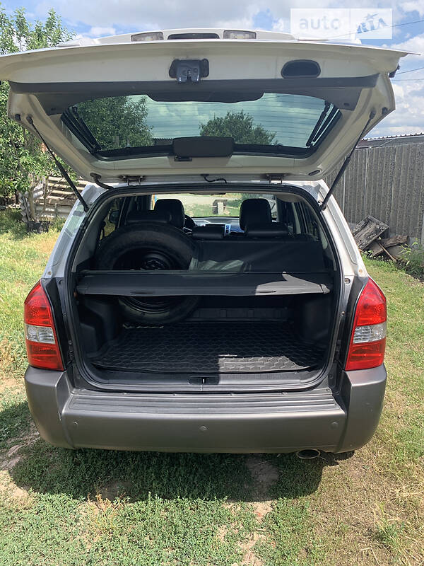 Позашляховик / Кросовер Hyundai Tucson 2007 в Солоному